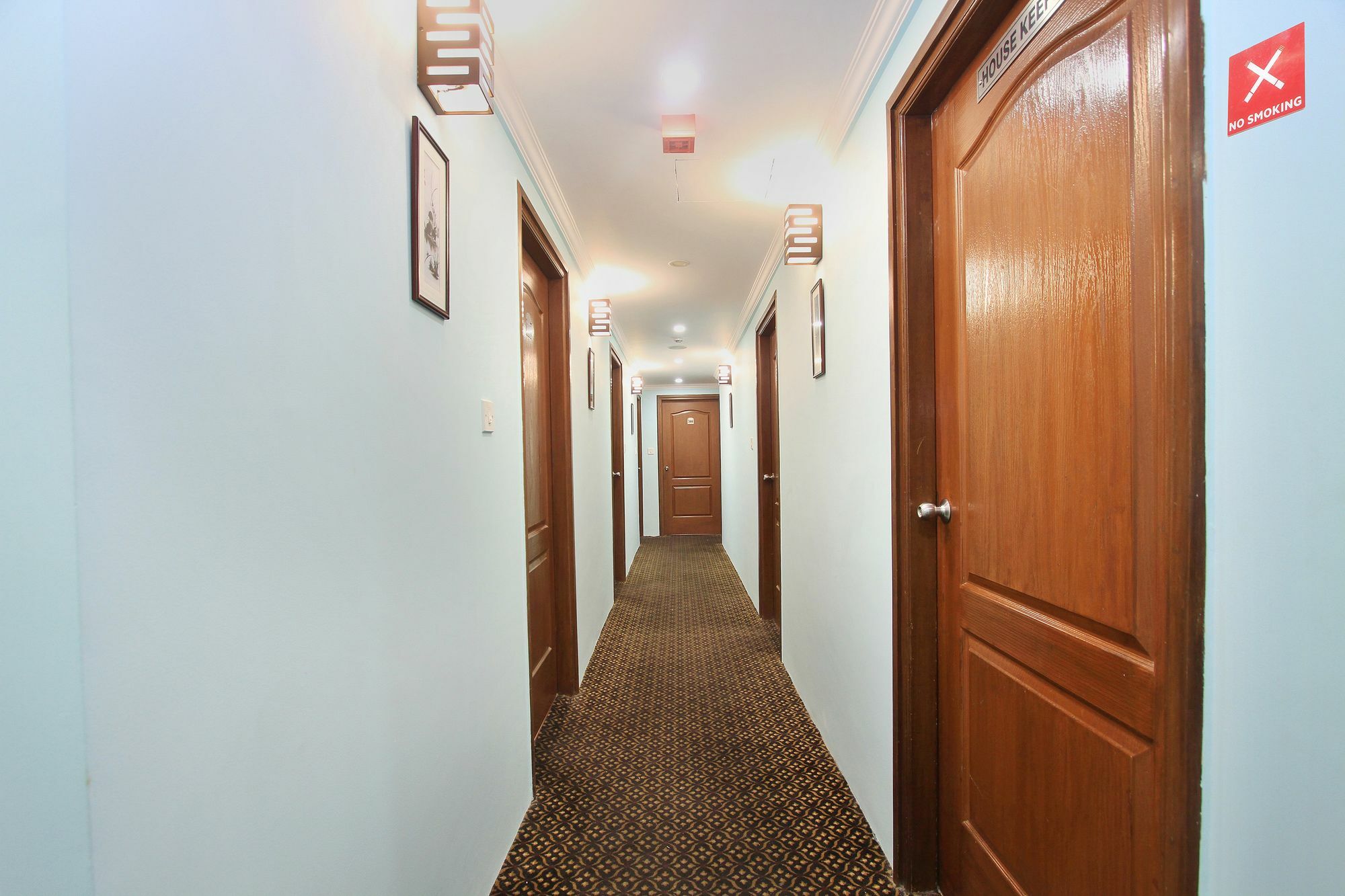 Hotel Oyo 9925 The Ocea International Bengaluru Zewnętrze zdjęcie
