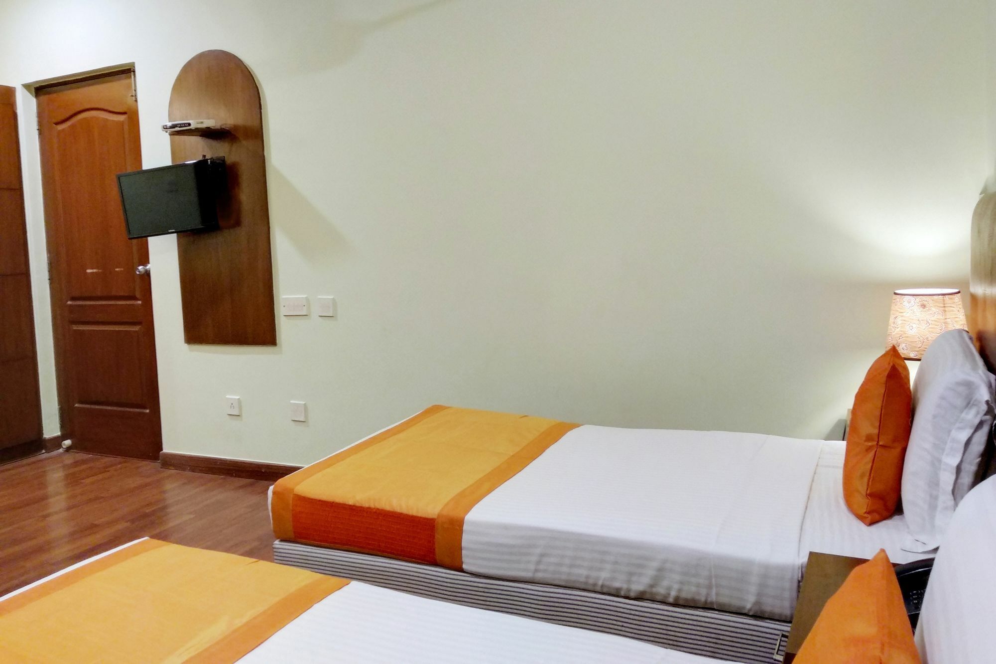 Hotel Oyo 9925 The Ocea International Bengaluru Zewnętrze zdjęcie