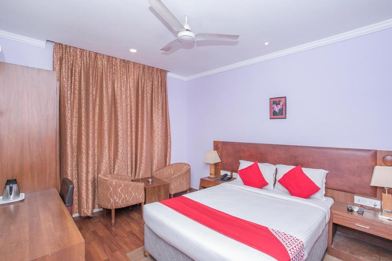Hotel Oyo 9925 The Ocea International Bengaluru Zewnętrze zdjęcie
